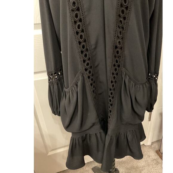 Vava USA by Joy Han Esme Line Ruffled Hem Cold Shoulder Black Dress, M - Picture 3 of 5